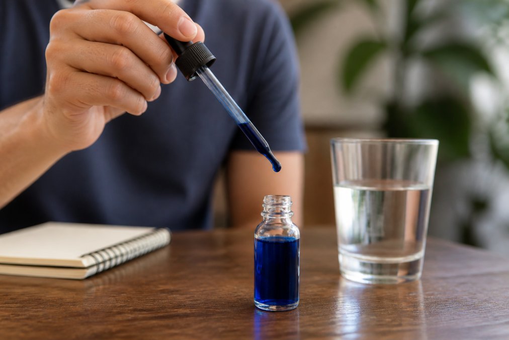 Methylene Blue for Cognitive Fog: Reviews & Safety